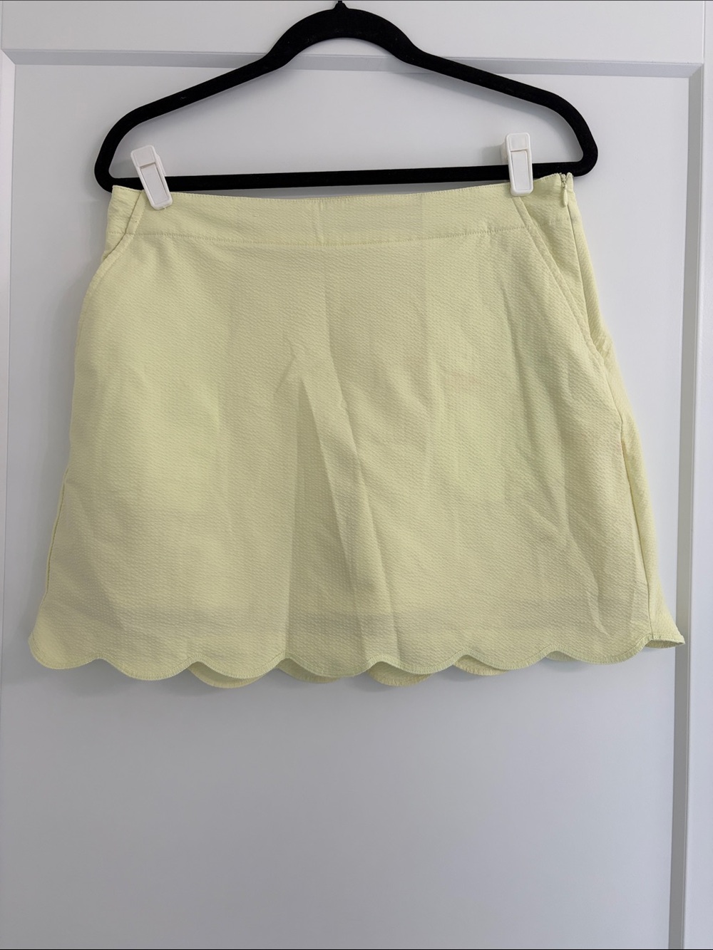 Walter Hagen Pale Yellow Scalloped Hem Golf Skort